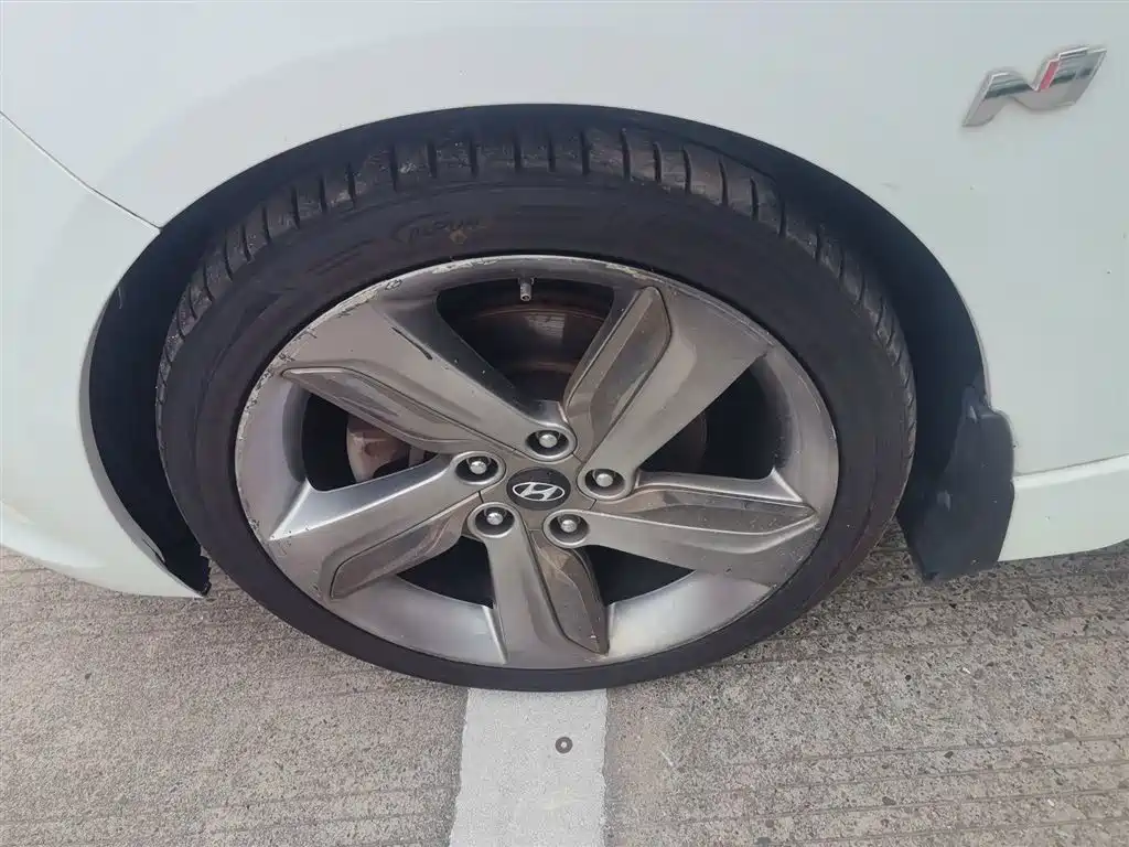 Hyundai Veloster 2012 1.6T Automatic Luxury фото 25