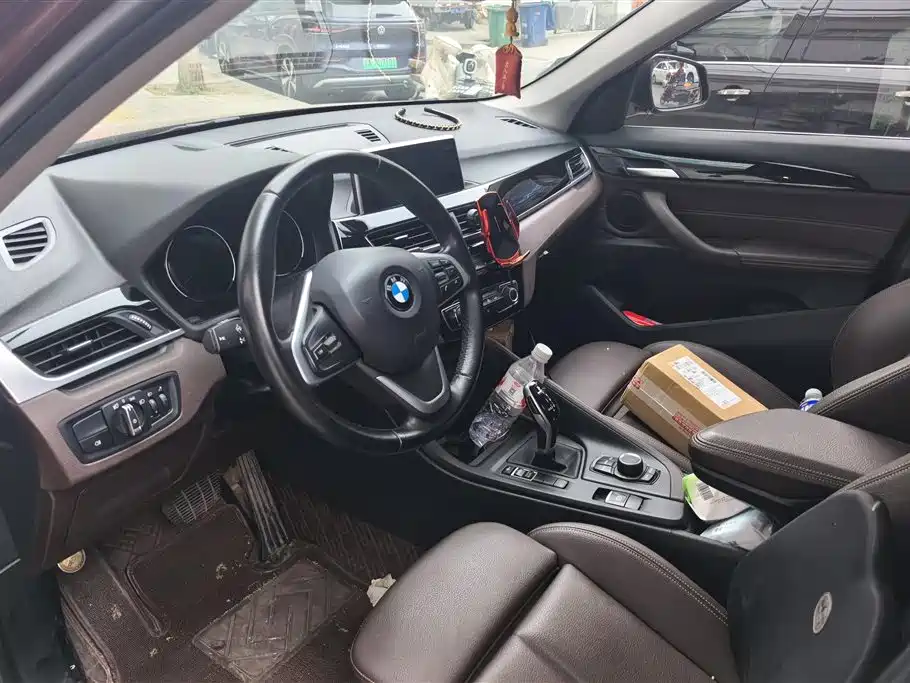 BMW X1 2020 sDrive20Li Fashion Model фото 12