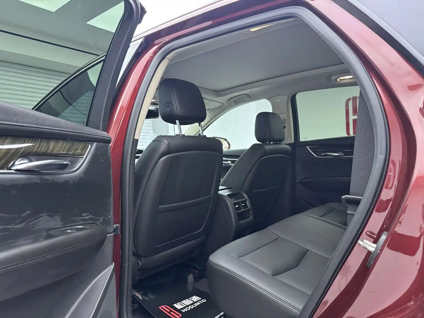 Cadillac XT5 2016 28T AWD Luxury Model фото 6
