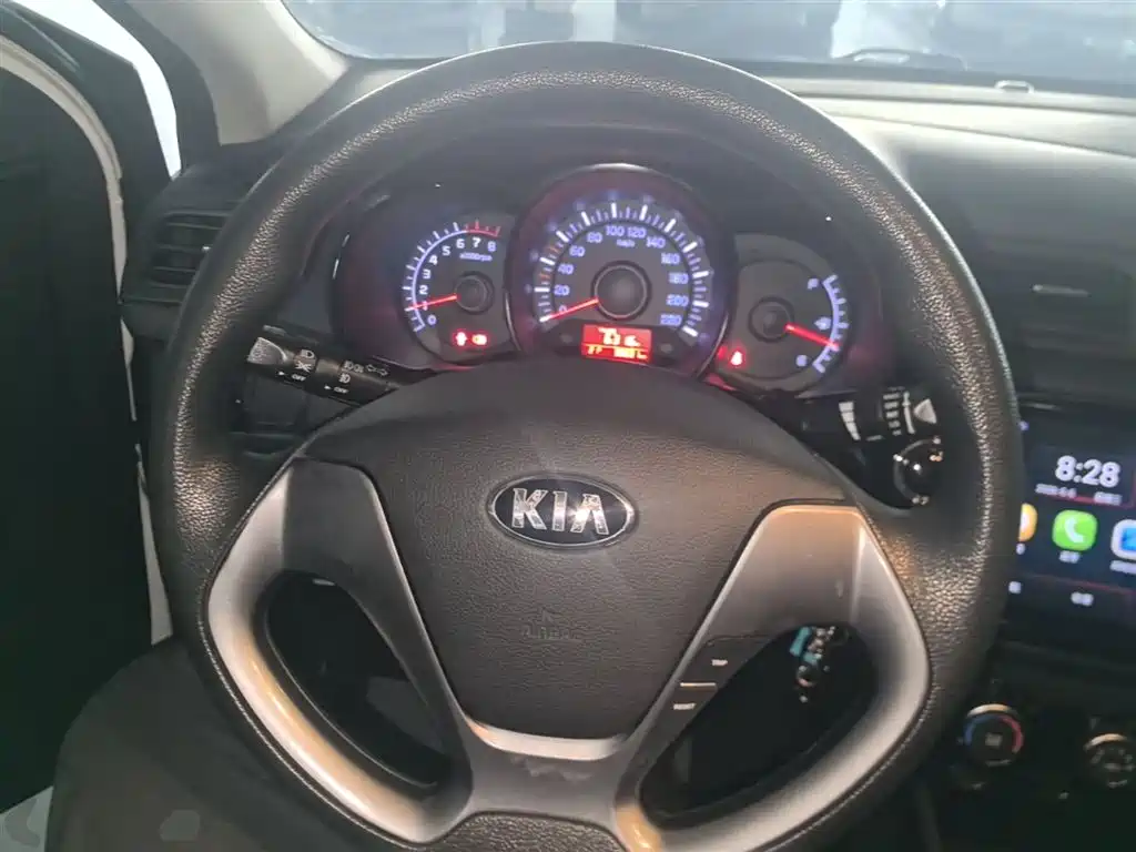 Kia K2 2015 Sedan 1.4L MT GLS фото 11