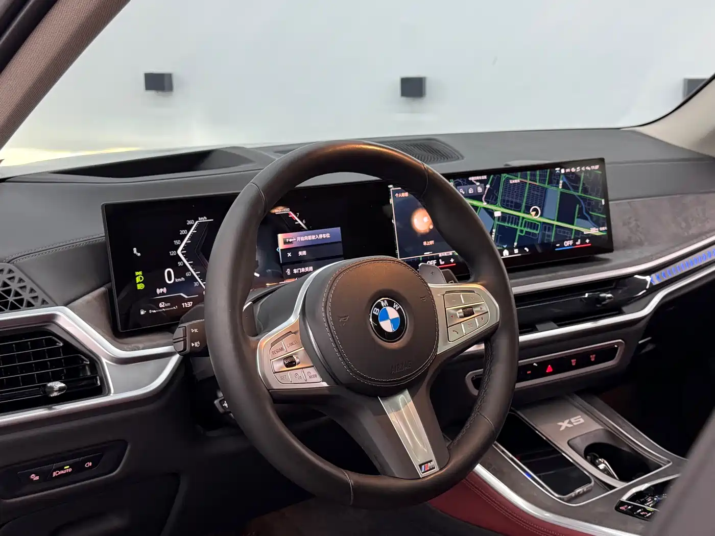 BMW X5 2023 xDrive 30Li Premium M Sport Black Night Package фото 5