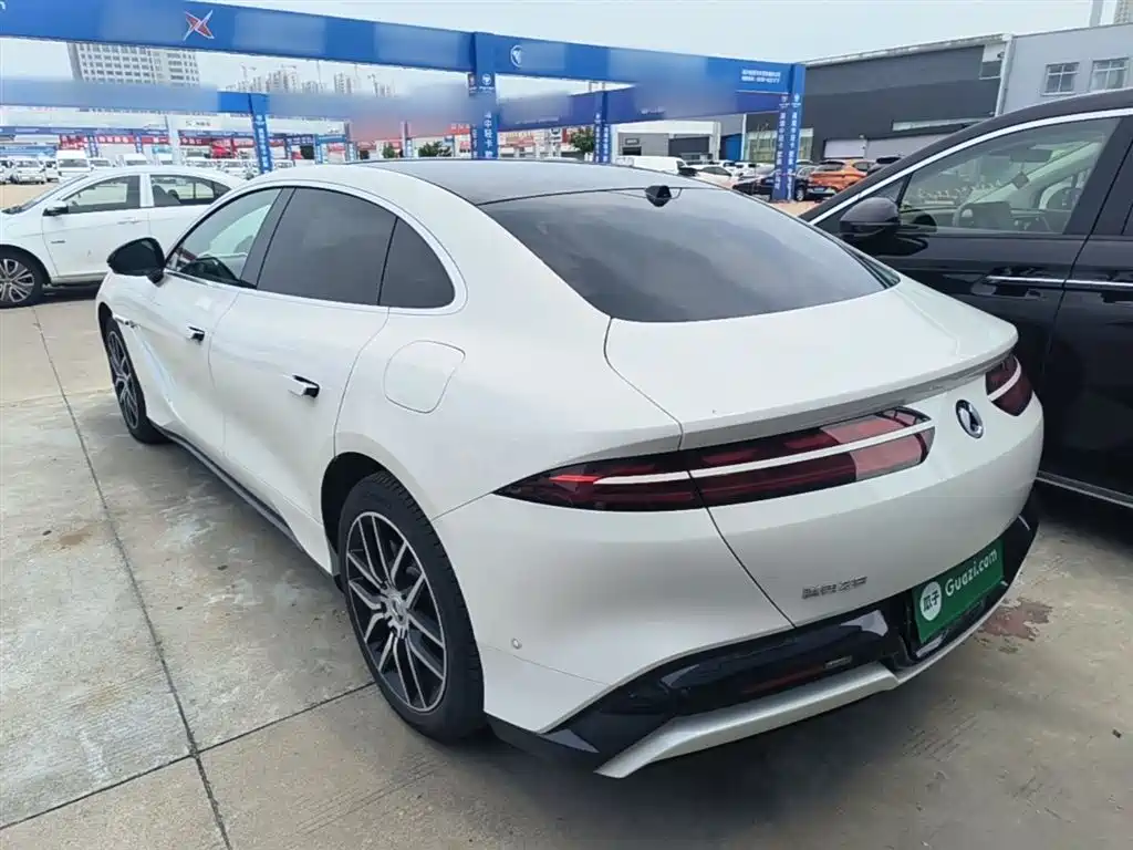 Denza Z9 2024 Model 1100km AWD Max Edition фото 5