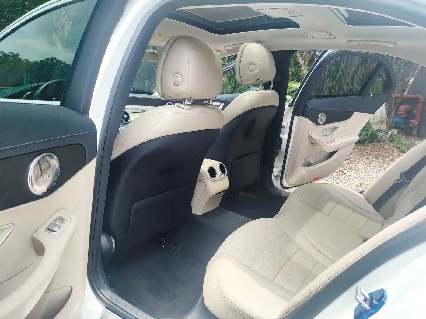Mercedes-Benz C-Class 2015 Facelift C 200 L Sport фото 11