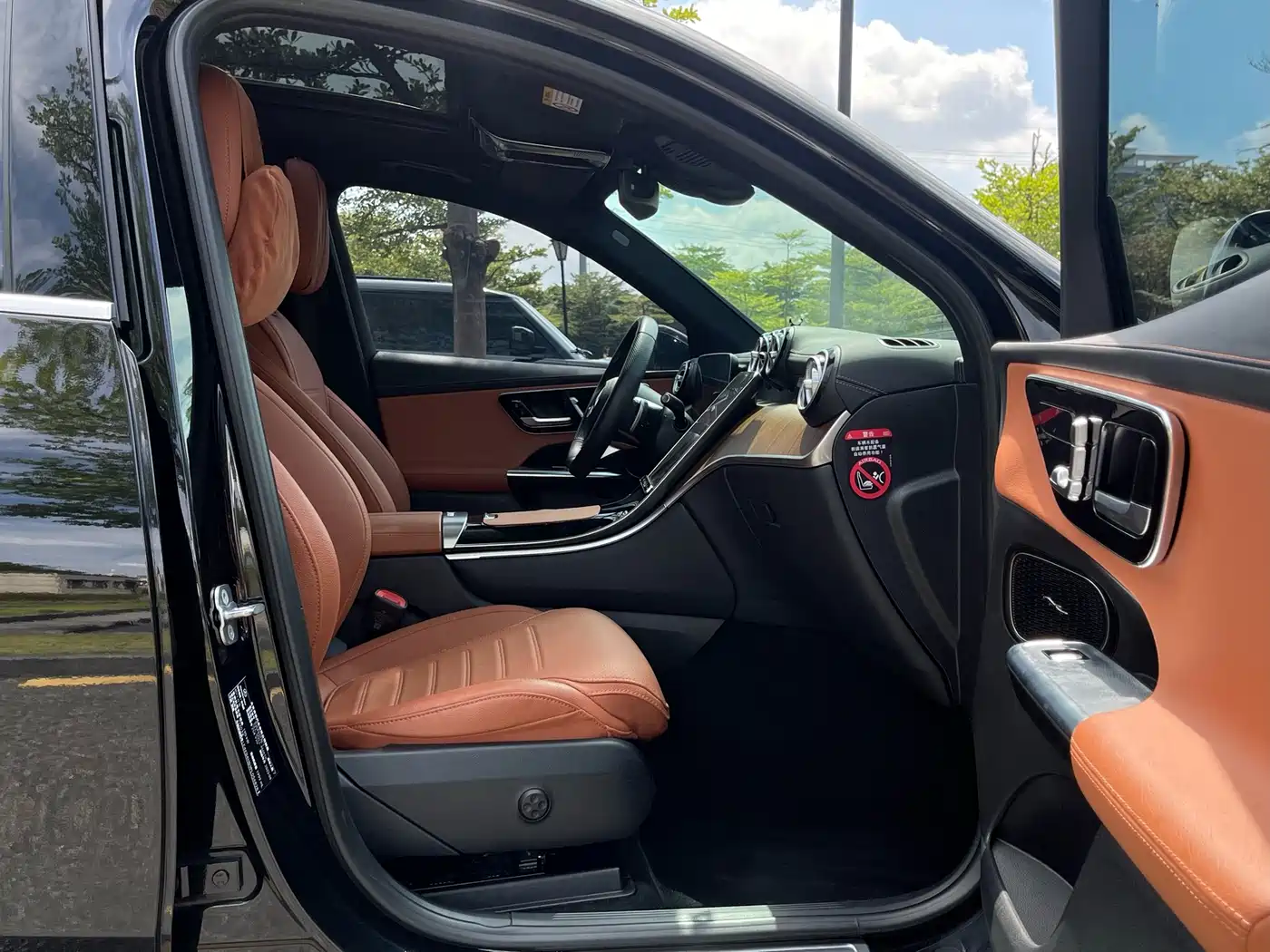 Mercedes-Benz GLC 2023 GLC 300 L 4MATIC Dynamic 7-Seater фото 14