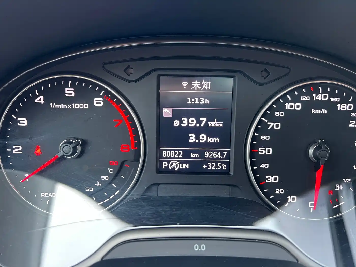 Фото 16 - Audi Q2L
