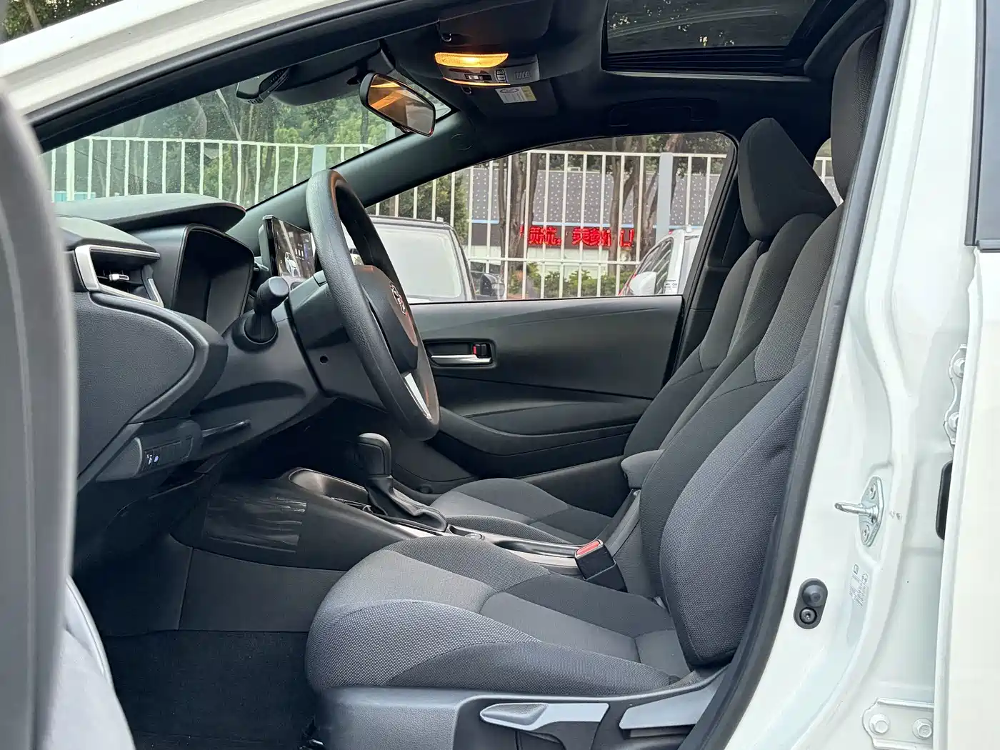 Toyota Levin 2025 2024 185T CVT Luxury Edition