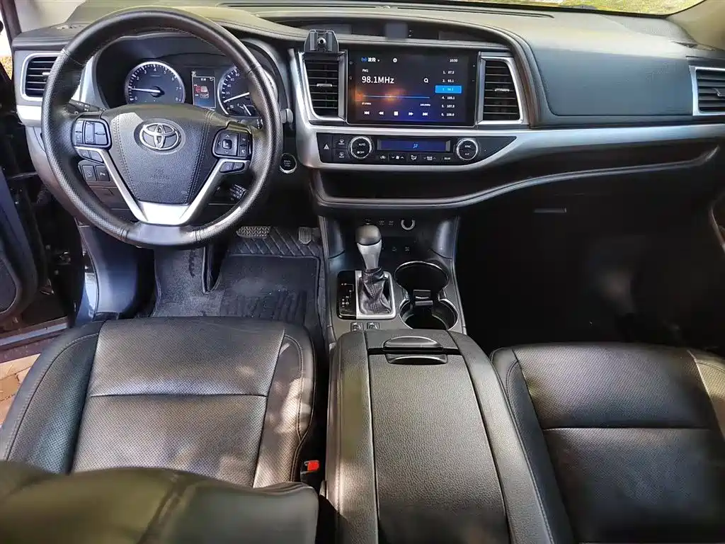 Toyota Highlander 2018 2.0T 4WD Premium 7-seater China VI фото 12
