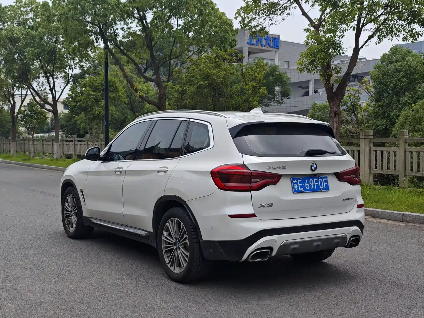 BMW X3 2018 2018 xDrive28i Luxury Package China VI
