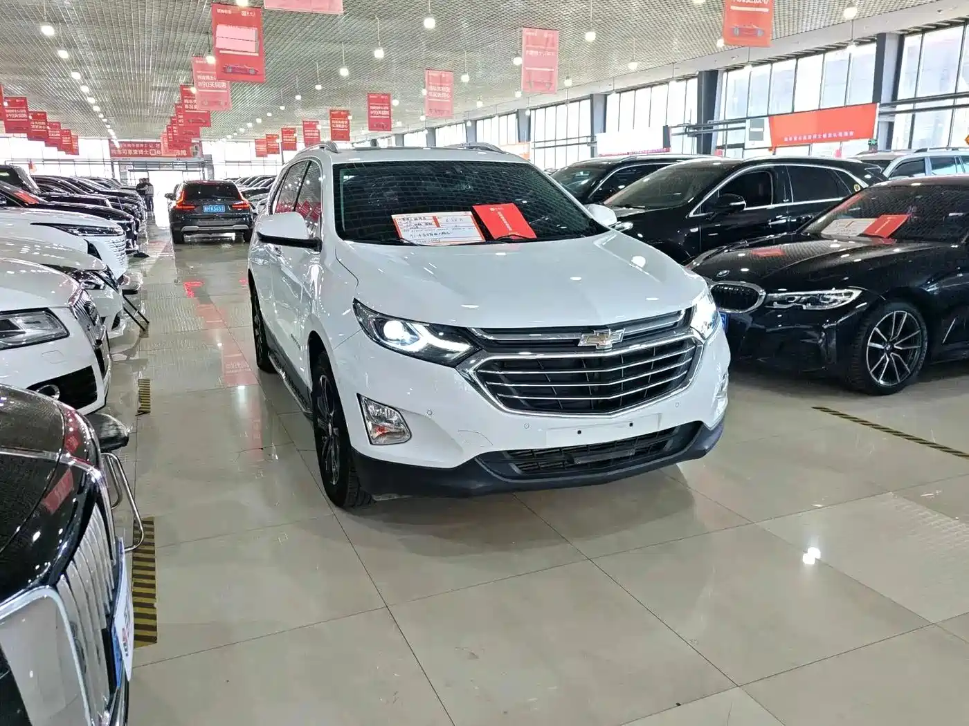 Chevrolet Equinox 2018 RS 550T Automatic 4WD Guardian Edition фото 3