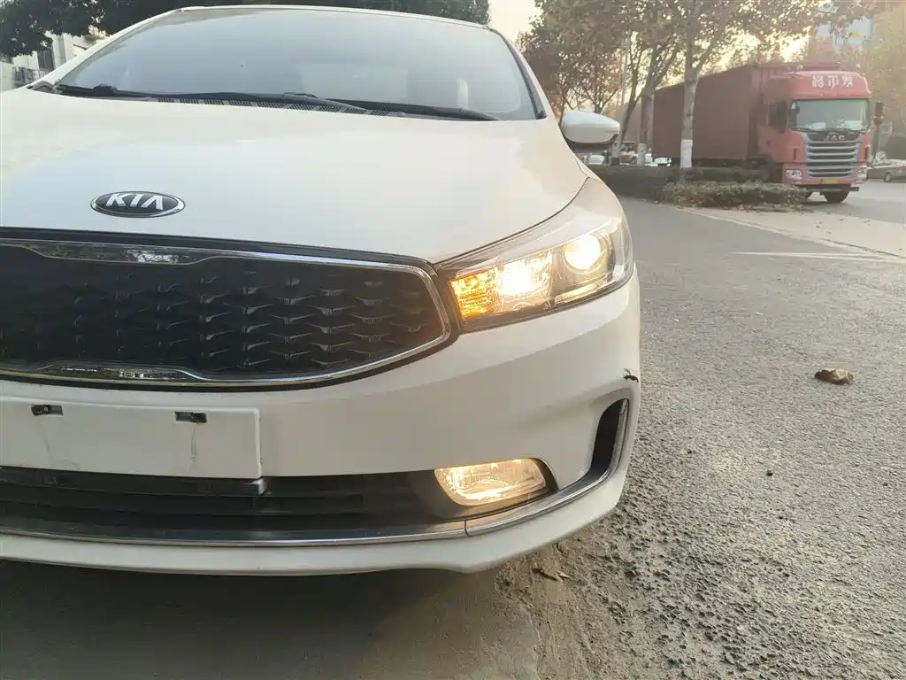 Kia K3 2016 1.6L Automatic GL фото 19