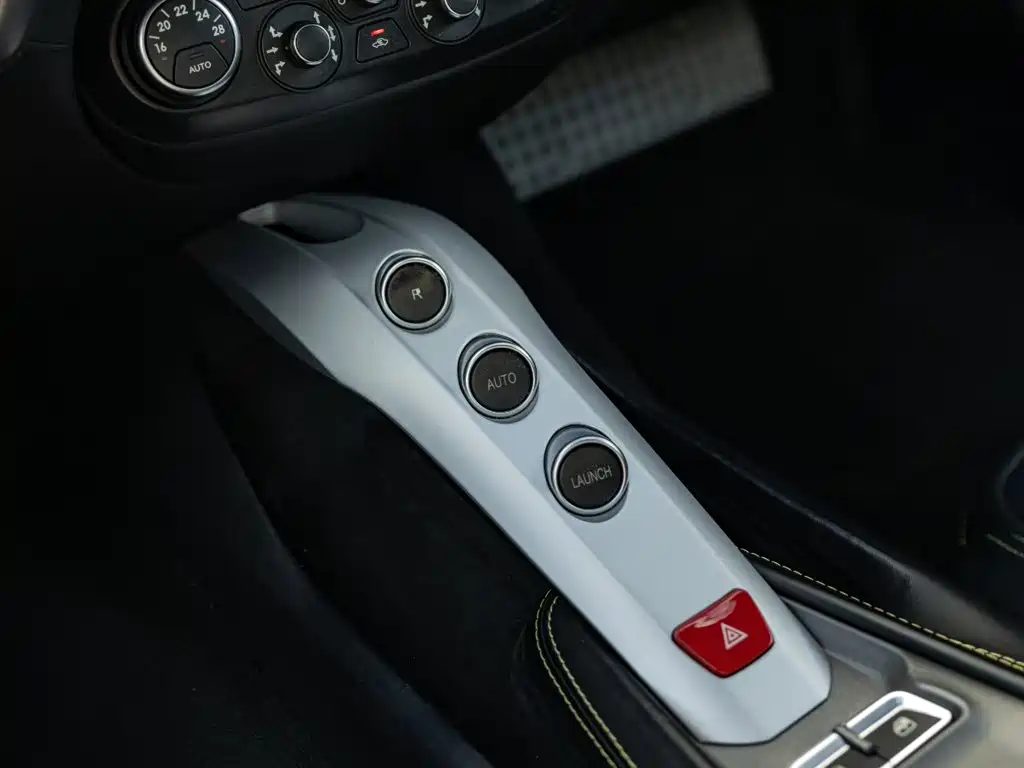 Ferrari F12berlinetta 2015 2013 6.3L Standard