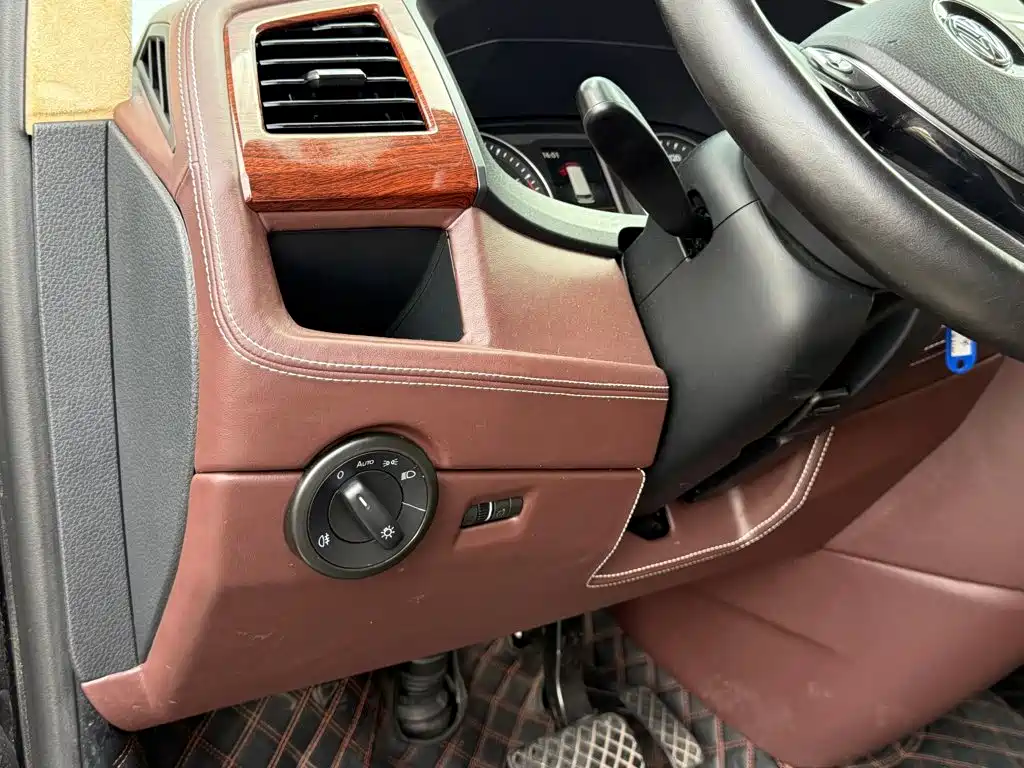 Volkswagen Caravelle 2019 2019 2.0TSI 4WD Luxury 7-seater