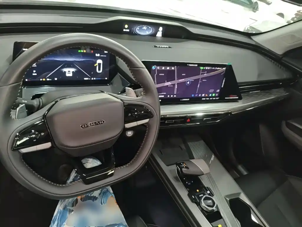 Changan Oshan Z6 2025 2023 Blue Whale 1.5T DCT Smart Leader Urban Edition