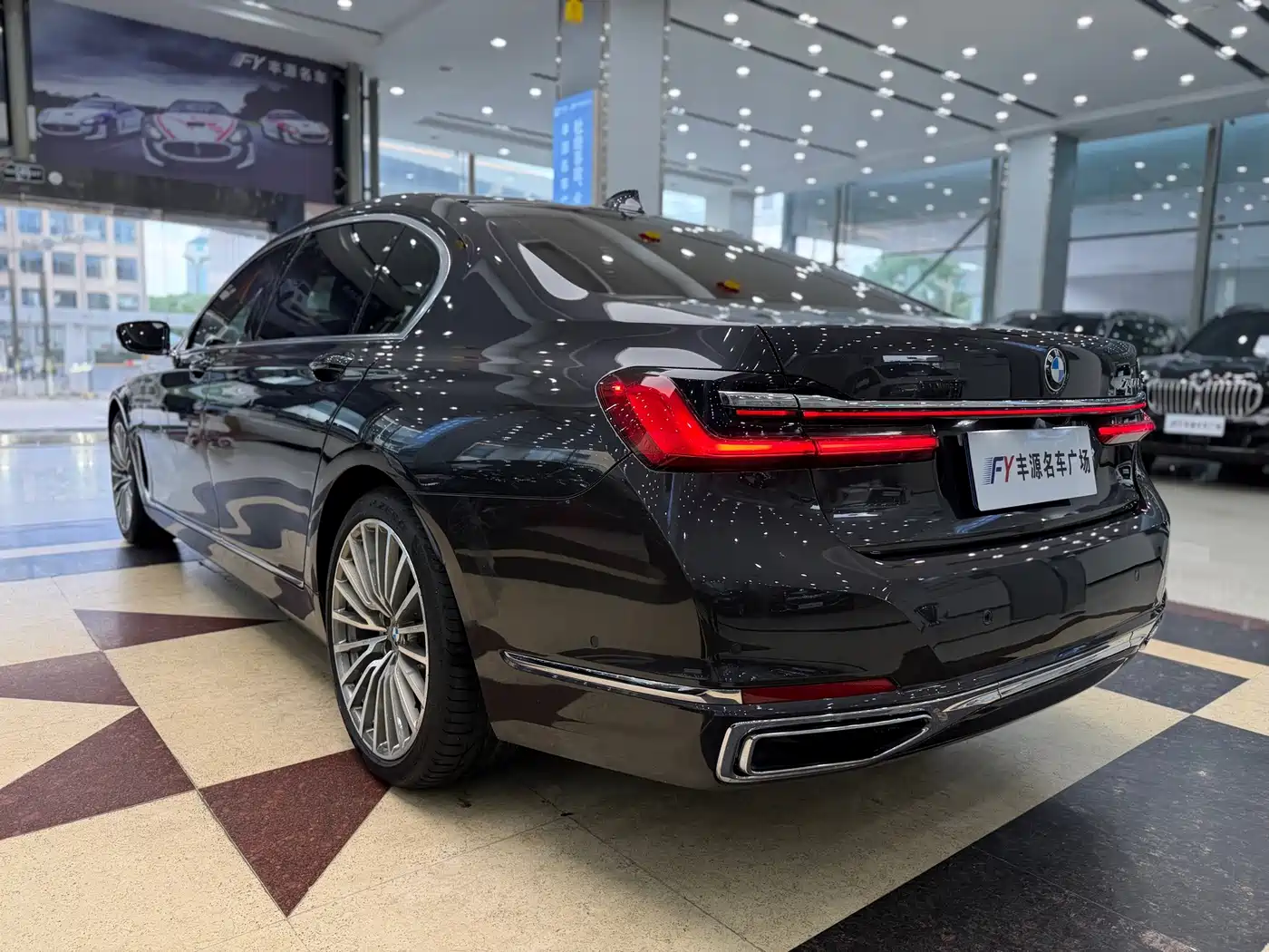 BMW 7 Series, миниатюра 29