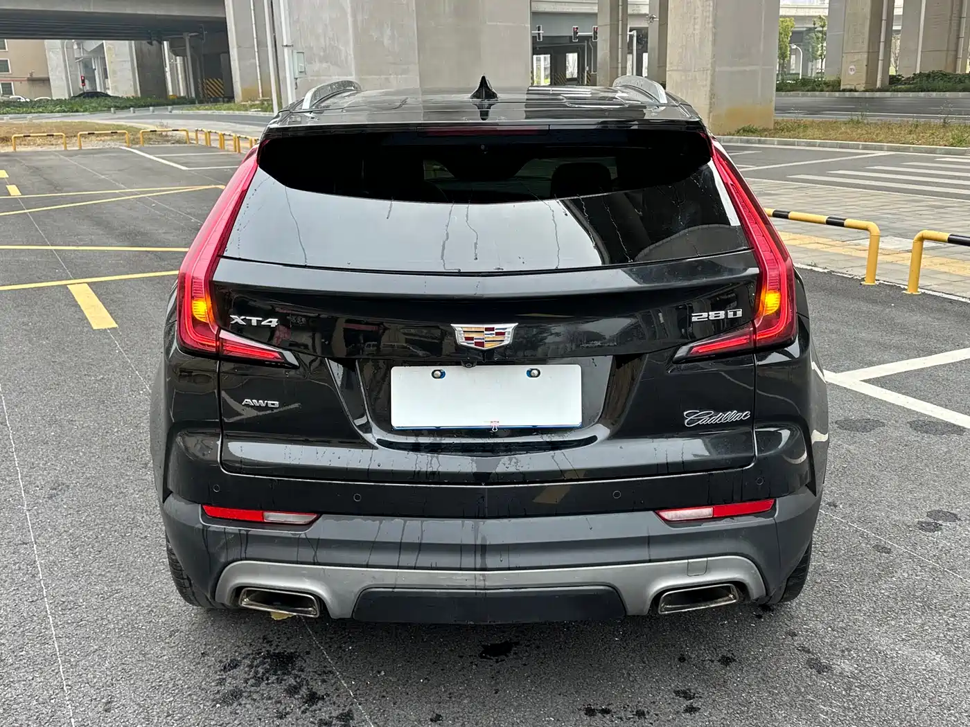 Cadillac XT4 2018 28T FWD Leading Edition фото 5