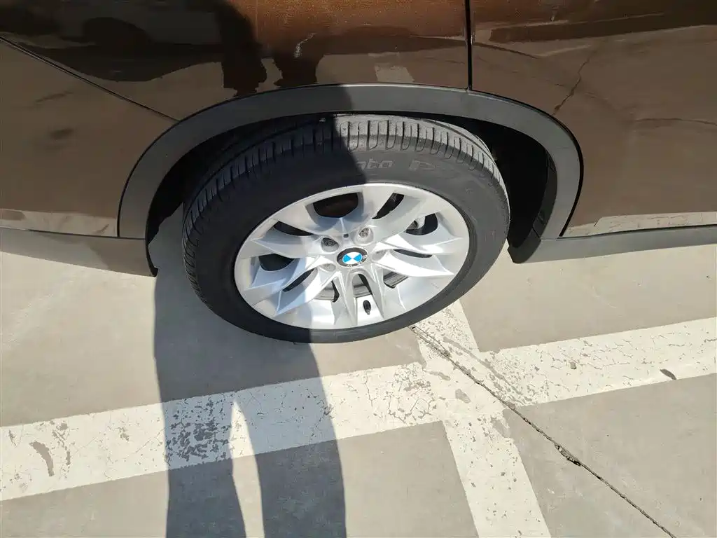 BMW X1 2015 Model sDrive18i Fashion Advanced Edition фото 26