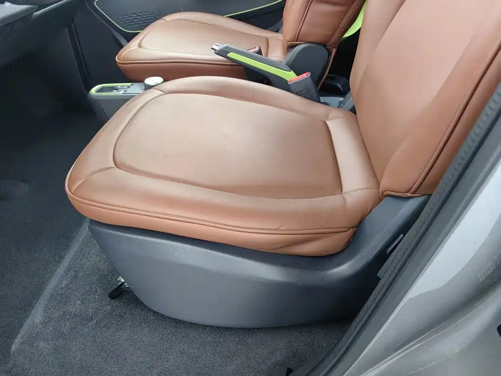 Фото 20 - Baojun E100