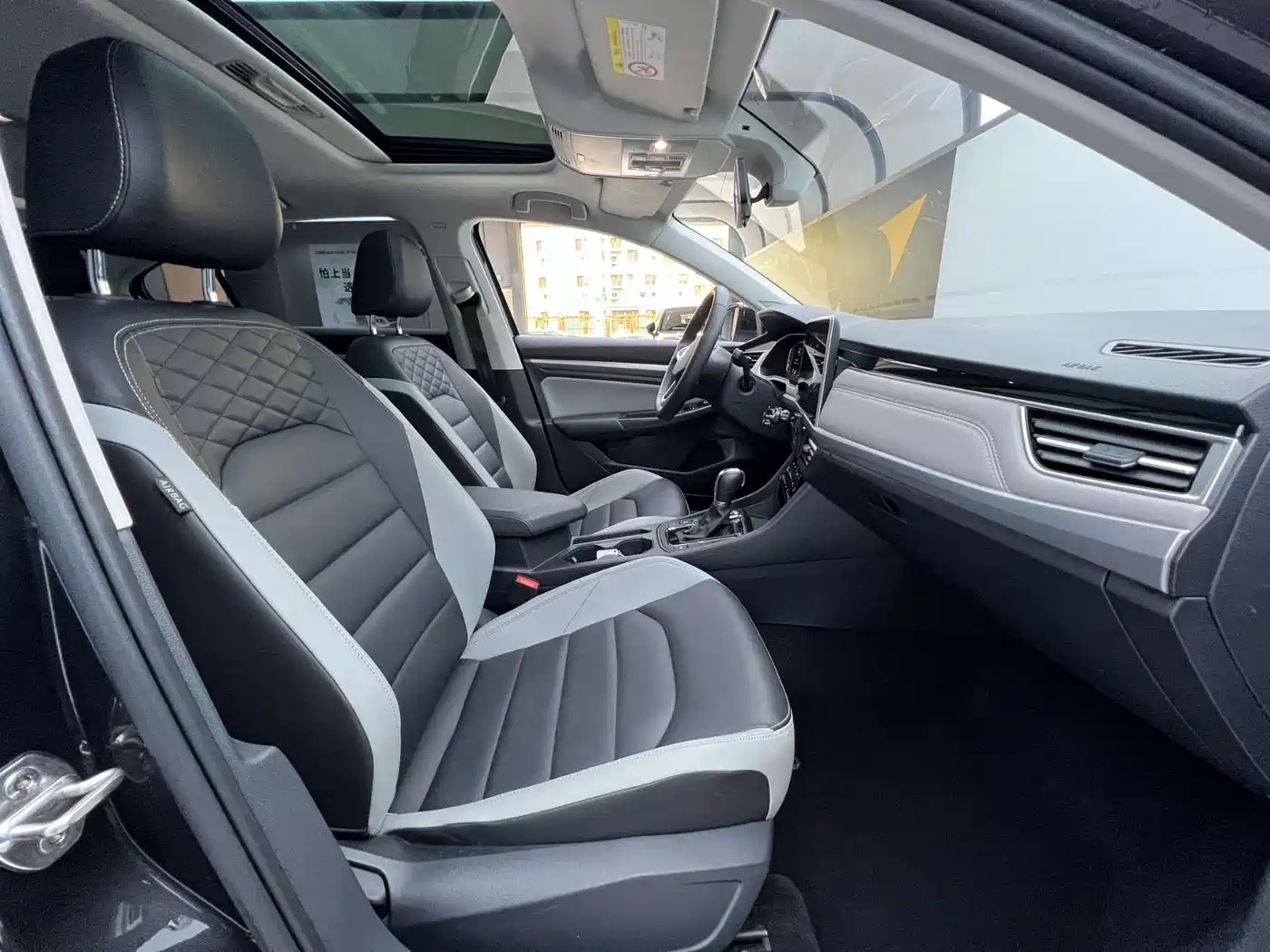 Volkswagen Bora 2023 280TSI DSG Prestige Edition фото 23