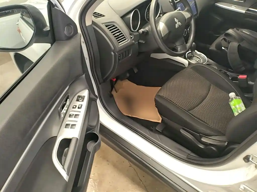 Mitsubishi ASX 2018 2.0L CVT 2WD Elite фото 16