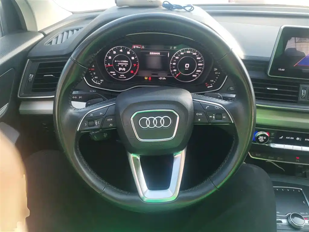 Audi Q5L 2020 Facelift 40 TFSI Honor Fashion фото 8