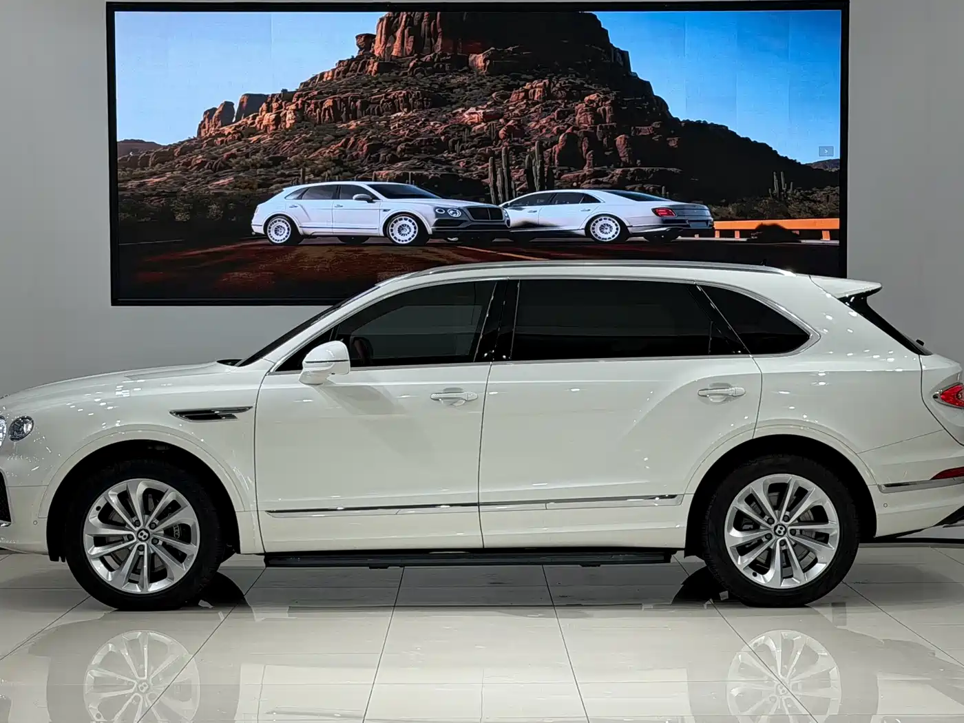 Bentley Bentayga 2024 2024 4.0T V8 Long Wheelbase