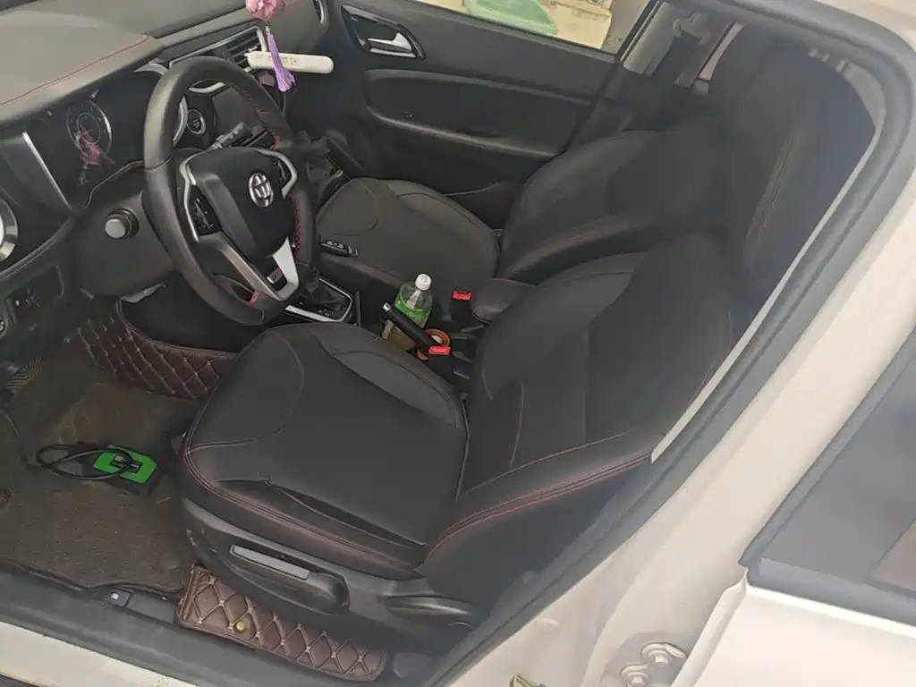 Zhonghua V3 2016 2016 1.5L Automatic Smart