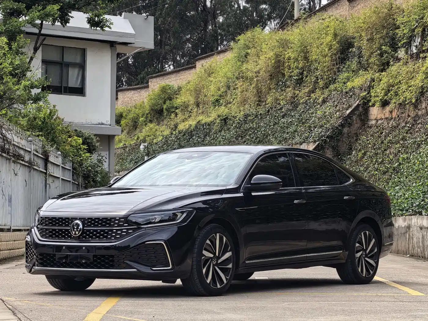 Volkswagen Passat 2022 330TSI Elite Edition
