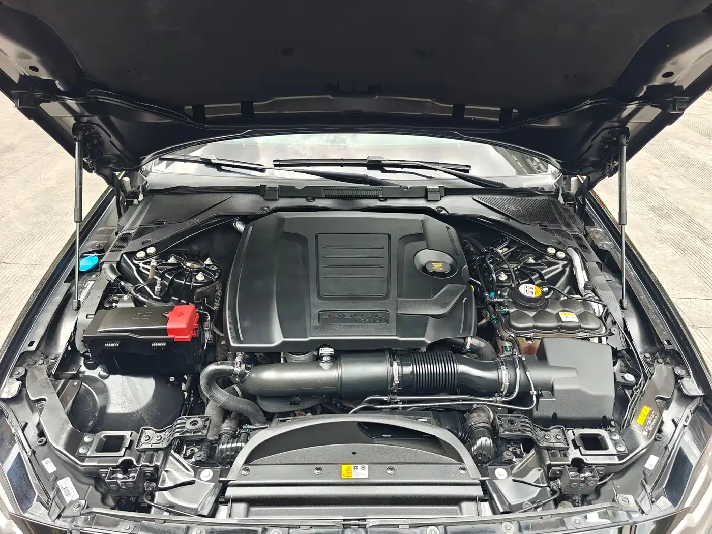 Jaguar XFL 2019 XFL 2.0T 250PS FWD Luxury Edition фото 20