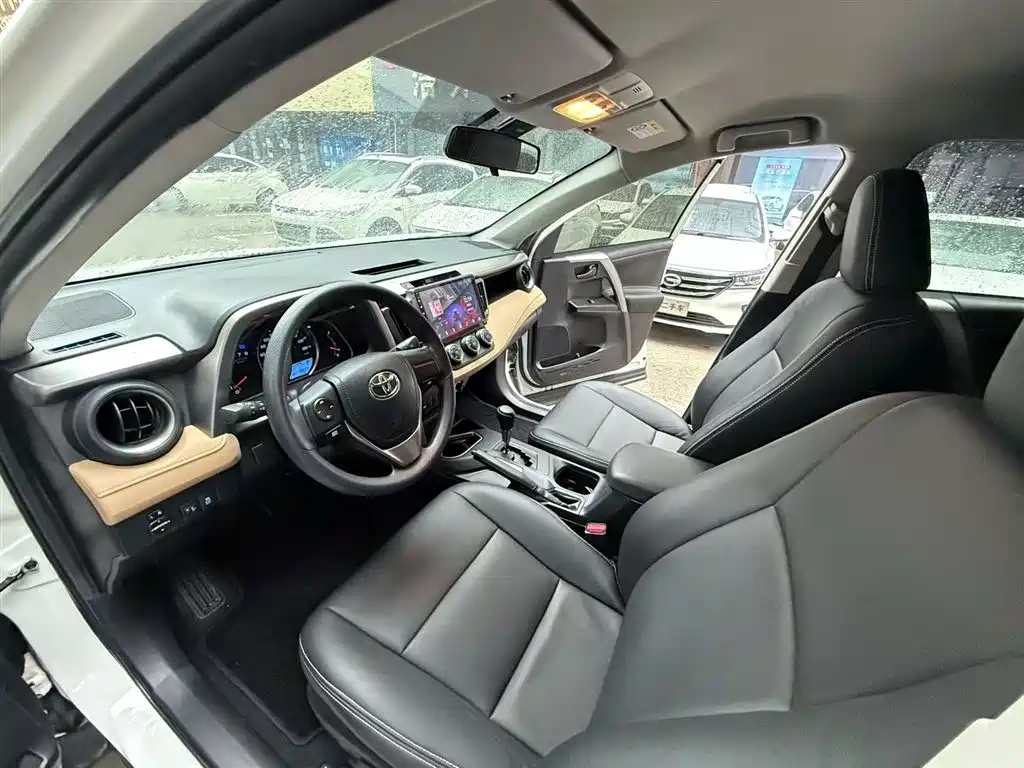 Toyota RAV4 Rongfang 2019 2.0L CVT 2WD Urban Edition China VI фото 15