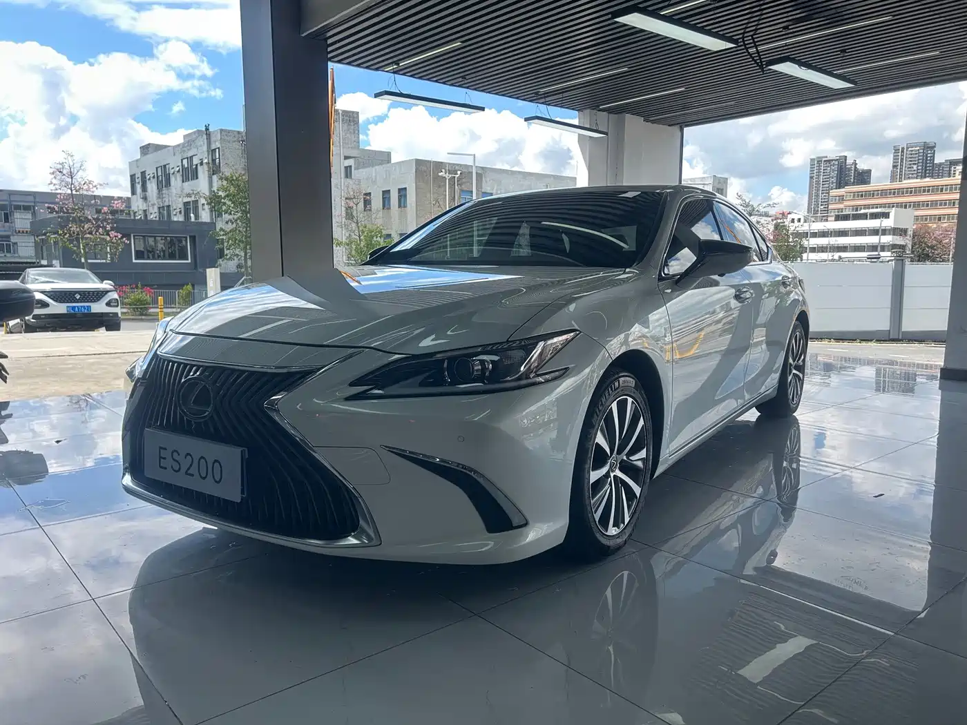 Lexus ES 2020 — пригон из Китая