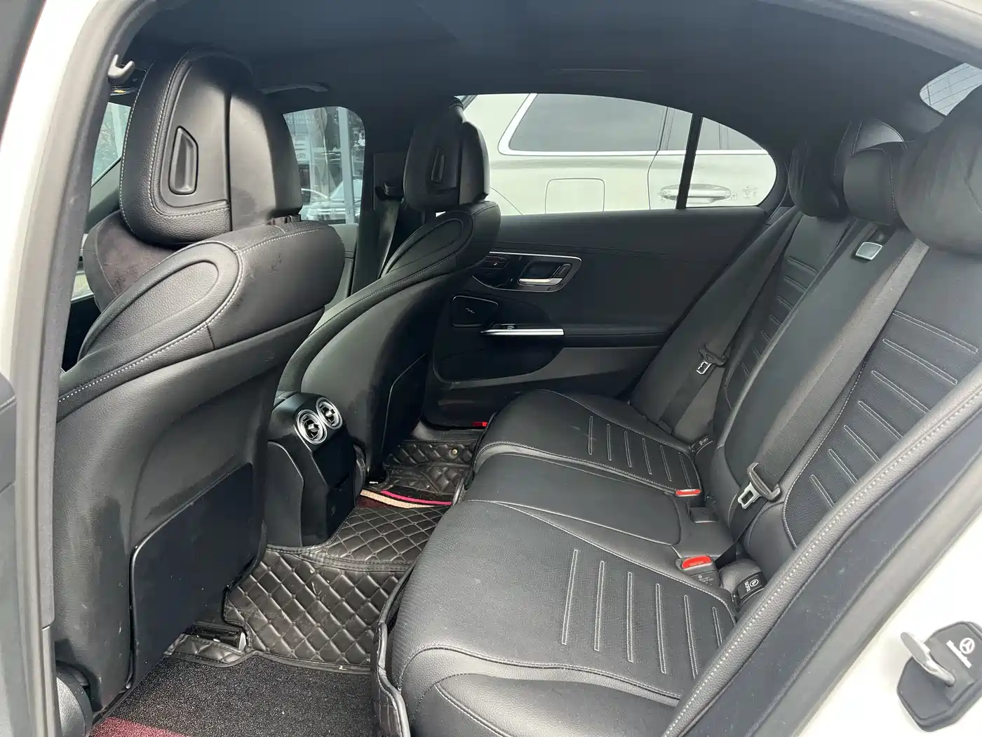 Mercedes-Benz C-Class 2022 C 260 L Sport Edition фото 10