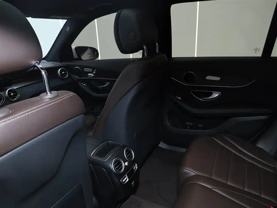 Mercedes-Benz GLC 2021 GLC 260 L 4MATIC Luxury фото 19