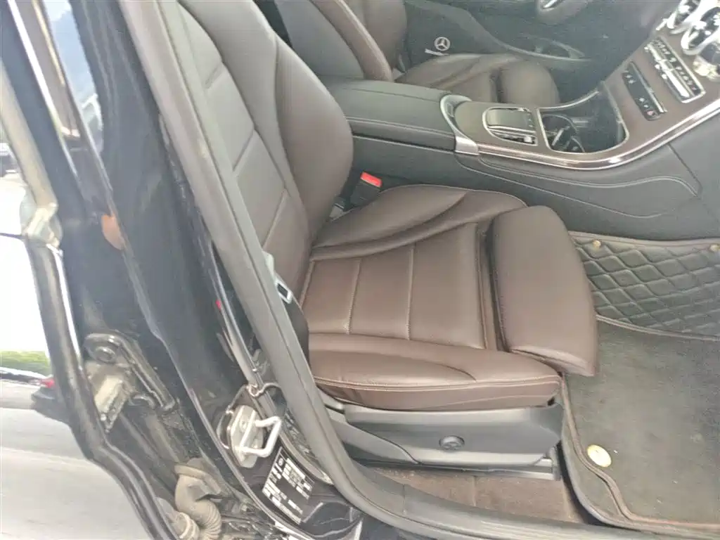 Mercedes-Benz GLC 2021 GLC 260 L 4MATIC Luxury фото 25