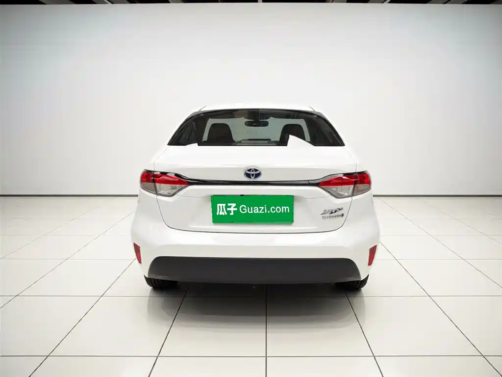 Toyota Levin 2023 Smart Hybrid 1.8L Luxury фото 6