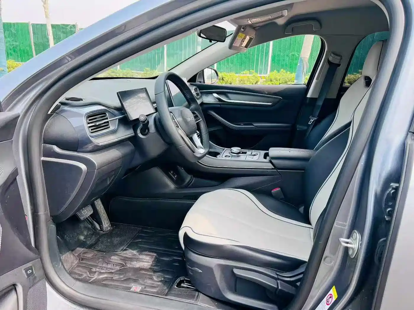 BYD Destroyer 05 2023 Model Champion Edition DM-i 120KM Luxury фото 4