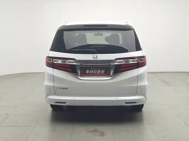 Honda Odyssey 2015 Facelift 2.4L Smart Enjoyment Edition — фото 4
