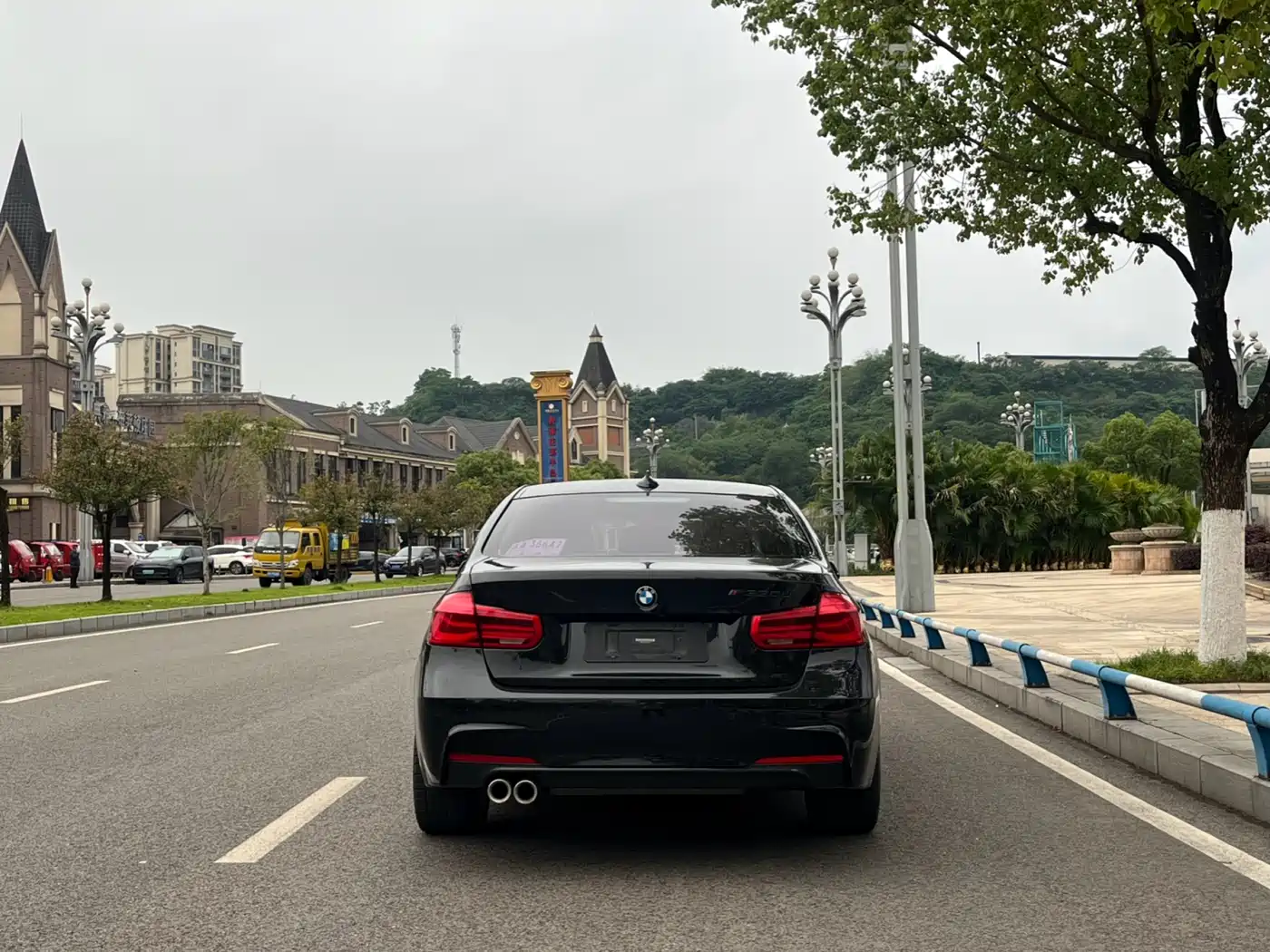 BMW 3 Series 2018 320Li Leading M Sport Package фото 3