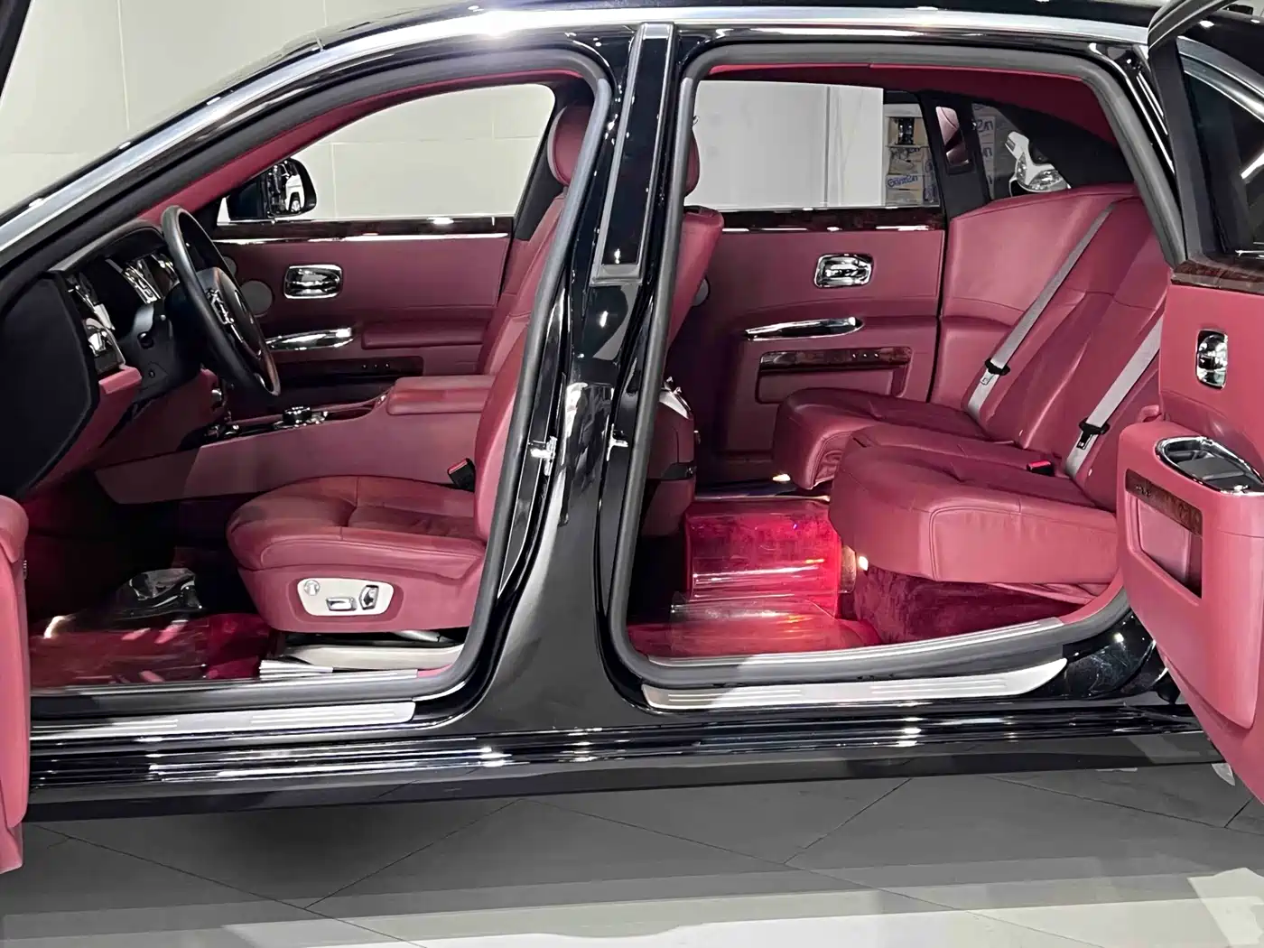 Rolls-Royce Ghost 2014 2014 6.6T Extended Edition