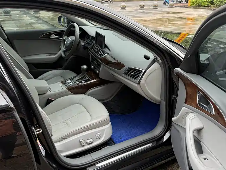 Audi A6L 2014 30 FSI Comfort фото 19
