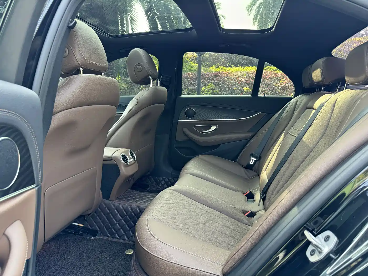 Mercedes-Benz E-Class (Import) 2022 E 260 Fashion Sport Edition фото 9