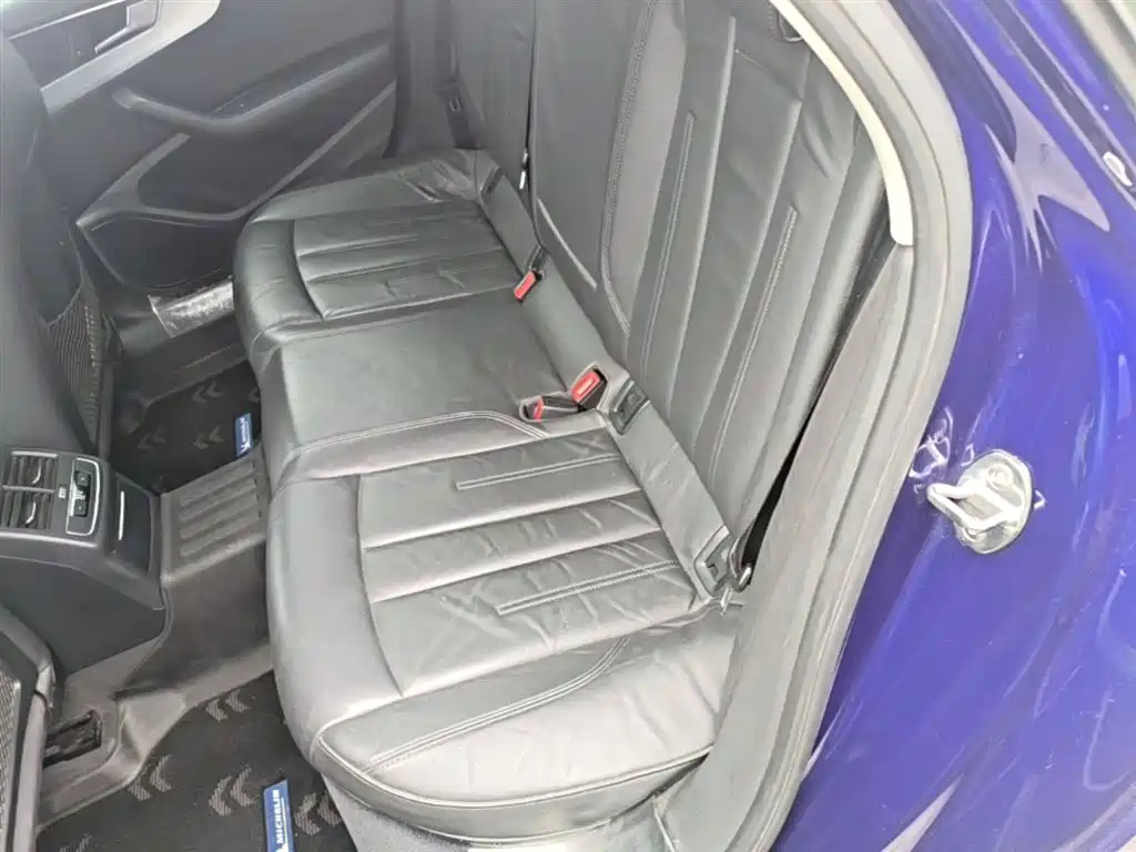 Audi A4L 2019 40 TFSI Fashion (China V) фото 17