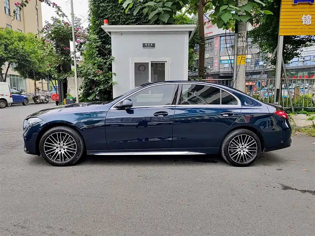 Mercedes-Benz C-Class 2024 C 260 L Sport фото 3