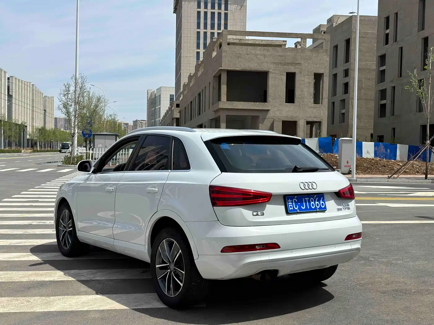 Audi Q3 2015 35 TFSI Comfort фото 7