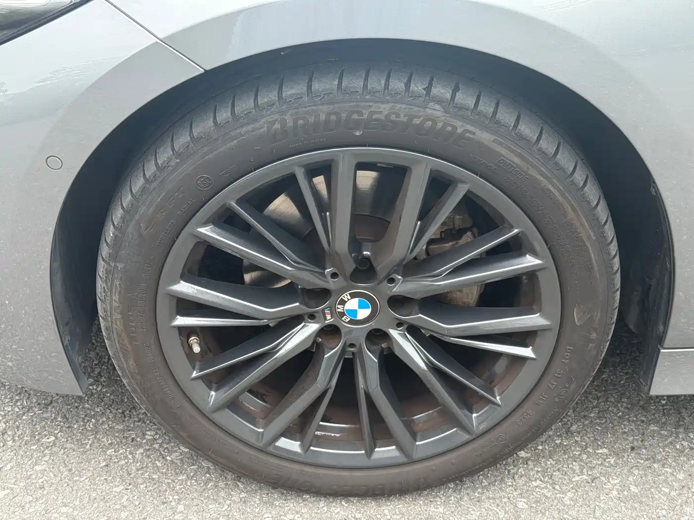 BMW 3 Series 2024 325Li M Sport Shadowline Package фото 29