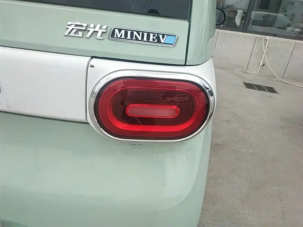 Фото 8 - Wuling Motors Hongguang MINIEV