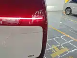 Фото 8 - Li Auto MEGA