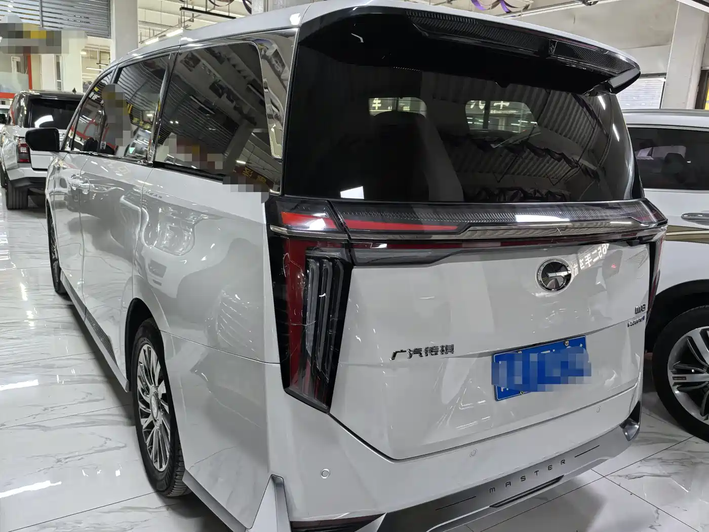 GAC Trumpchi Trumpchi M8 2023 Model Master Series Hybrid Royal Edition фото 3
