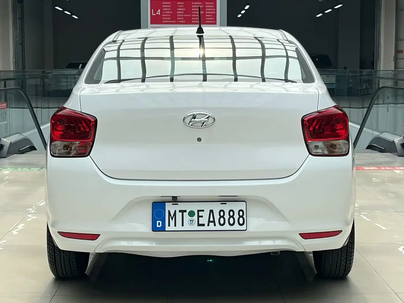 HYUNDAI RENA