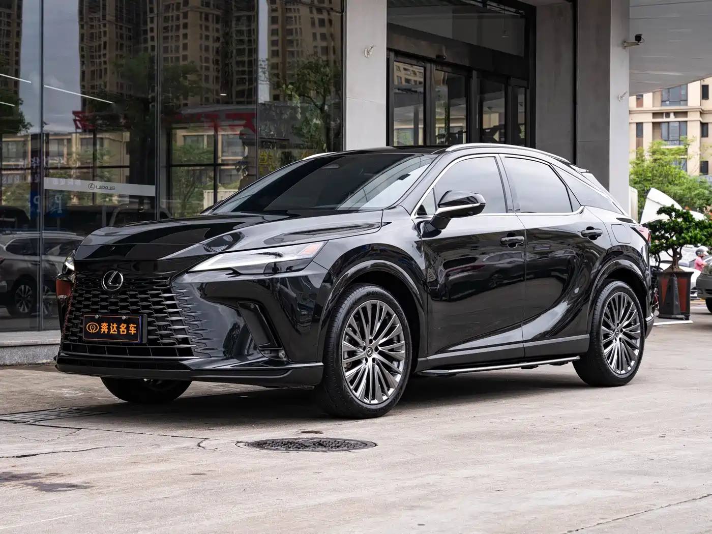 Lexus RX 2023 350h 4WD Pure Edition