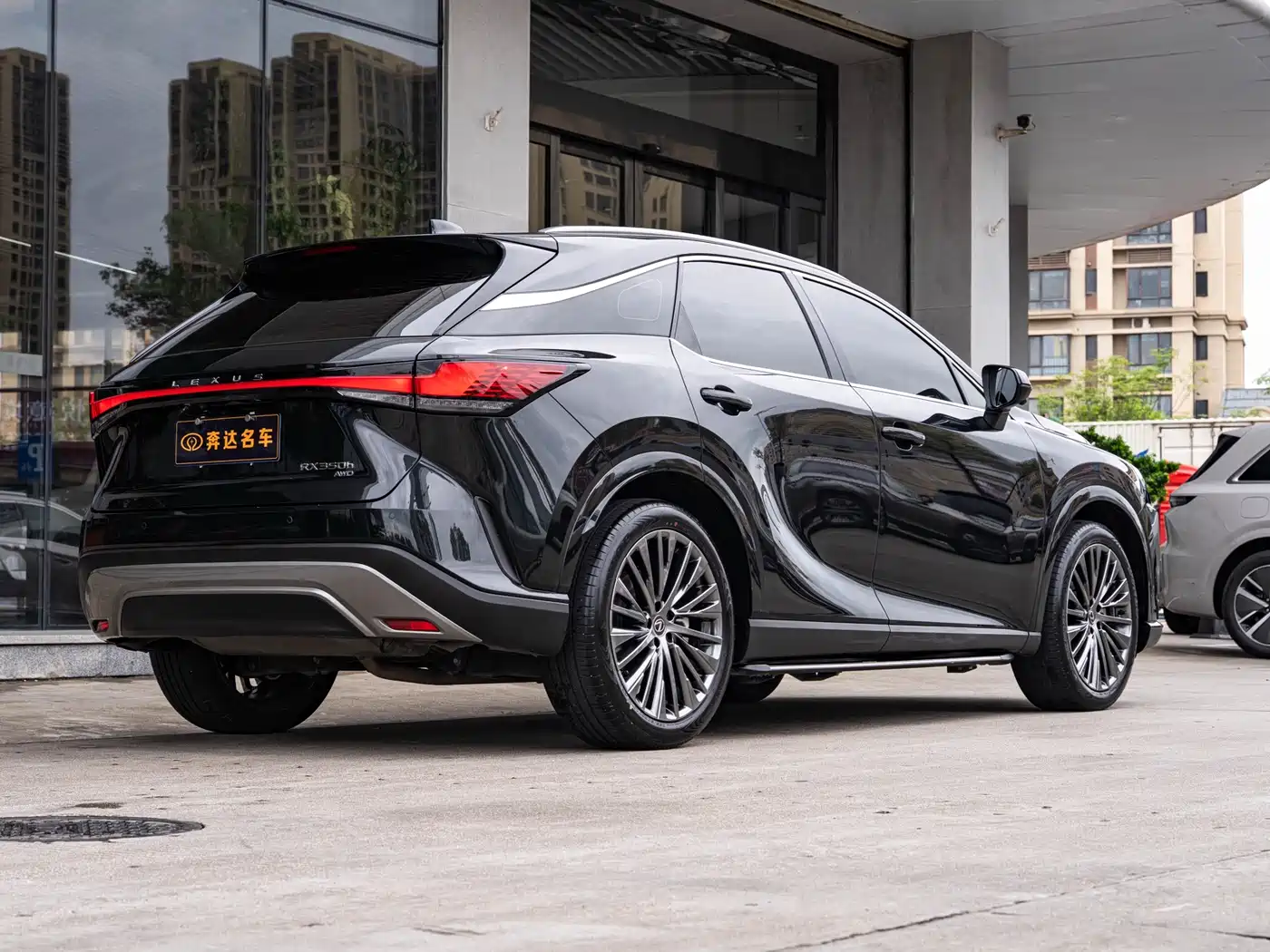Lexus RX 2023 350h 4WD Pure Edition фото 3
